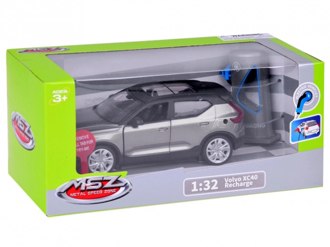 Metalni model auta električni crossover Volvo XC40