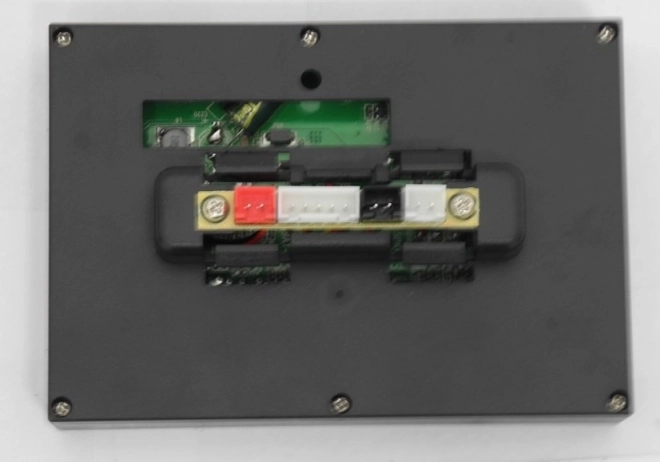 LCD glazbeni panel za automobil na bateriju