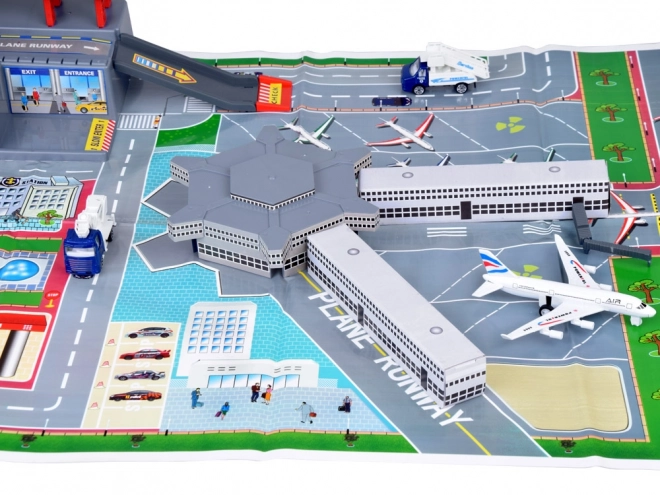 Veliki set Zračna luka s parkiralištem, avionima i autima