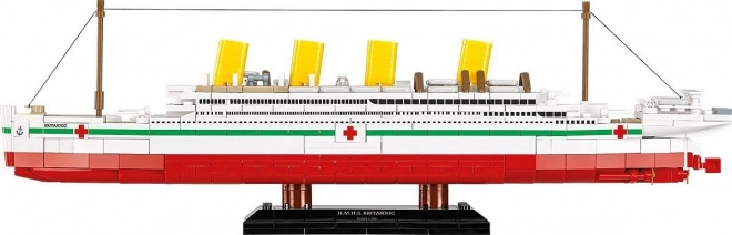 Model broda H.M.H.S. Britannic 1:700