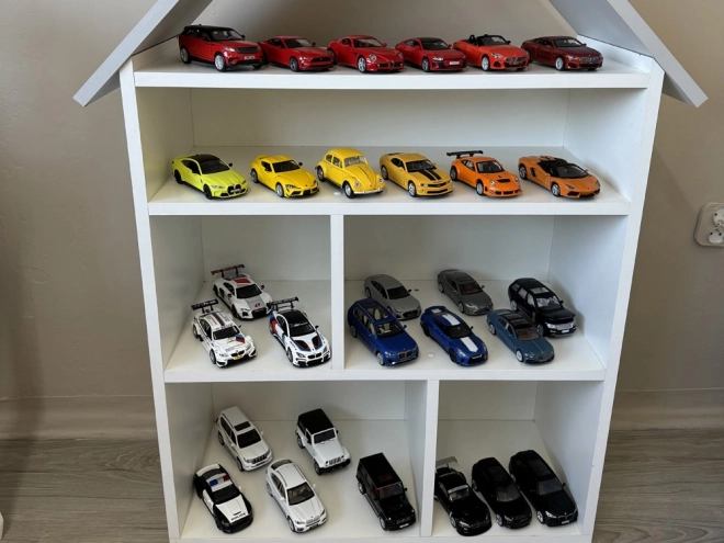Automobilski model Ford Mustang GT od metala, 2018.