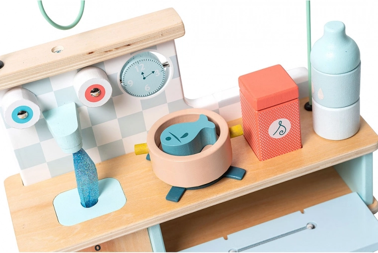 Realistična igra malog kuhara