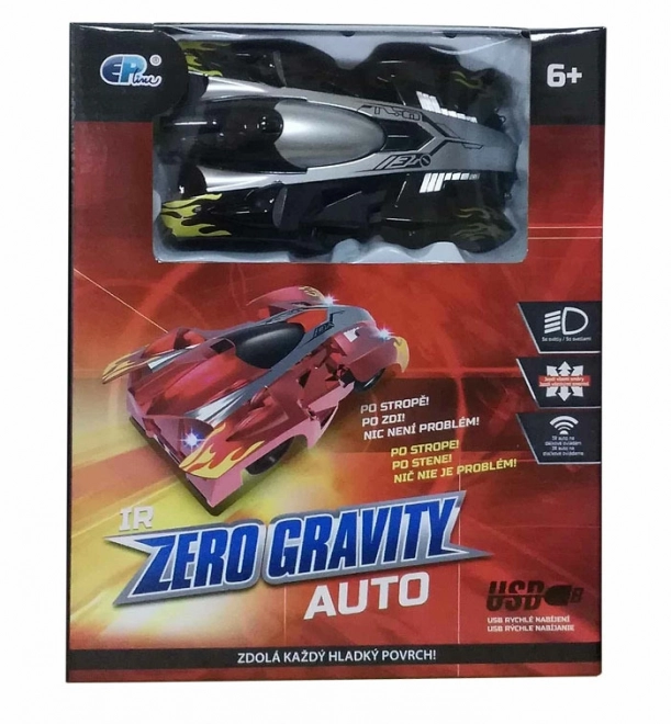 Automobil na daljinsko upravljanje koji vozi po zidu