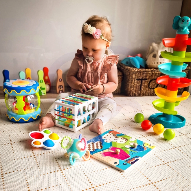 Spiralna staza s kuglicama za malu djecu