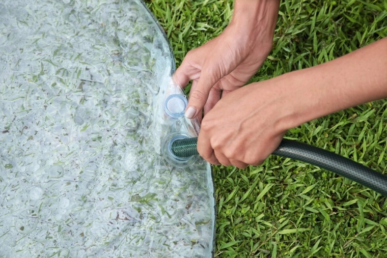 Uklonjiva vodena podloga za osvježavajuću igru