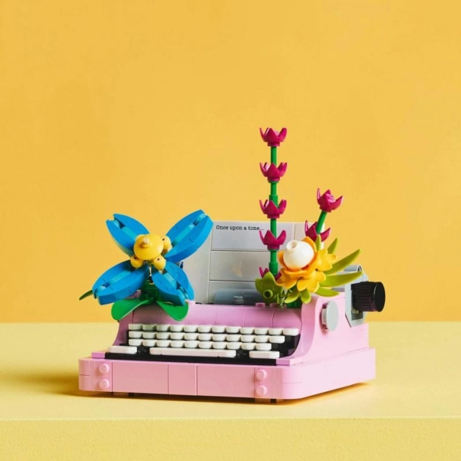 Konstrukcijski set za djecu - Pisaća mašina s cvijećem LEGO Creator 3u1