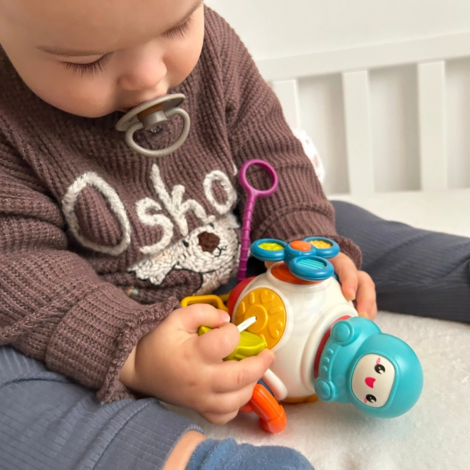 Senzorna kocka Montessori za djecu od 18 mjeseci