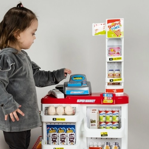 Supermarket s blagajnom, košaricom za kupovinu i dodacima