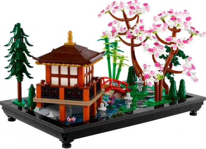 LEGO Icons Mirni vrt