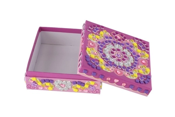 Kreativni set škrinjica s mozaikom s dodacima u kutiji 21x18x5,5cm