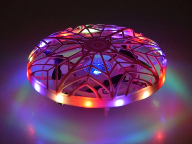 LED dron na ručno upravljanje