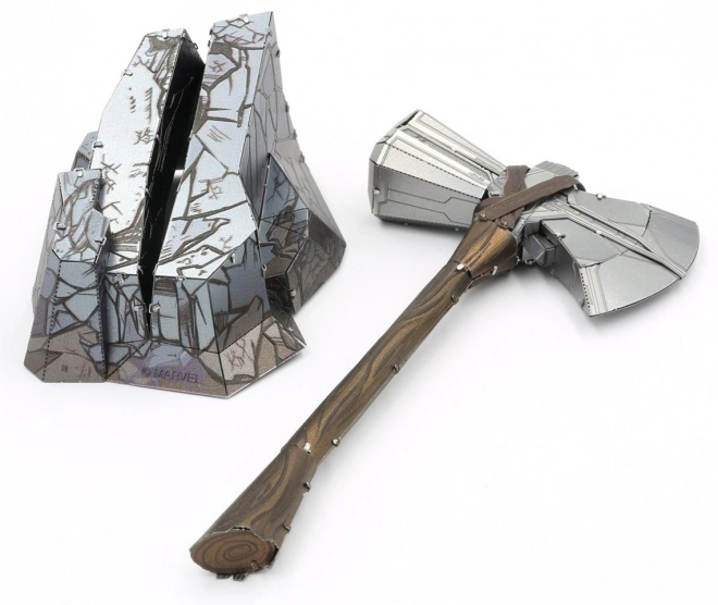 METAL EARTH 3D puzzle Avengers: Thorovo sjekira