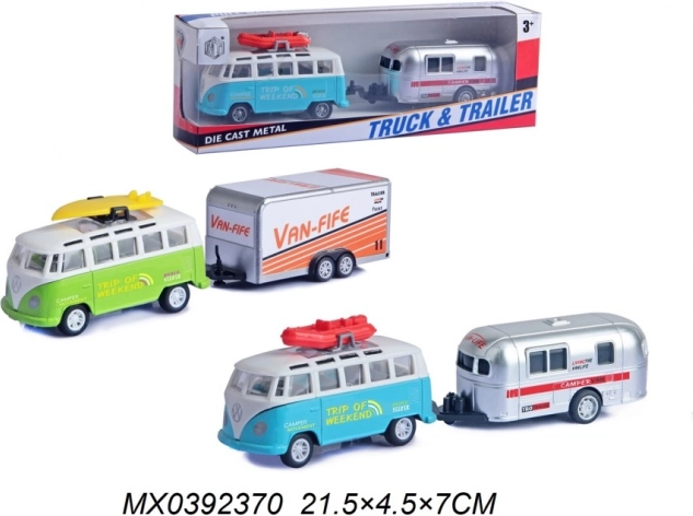 Minibus s prikolicom