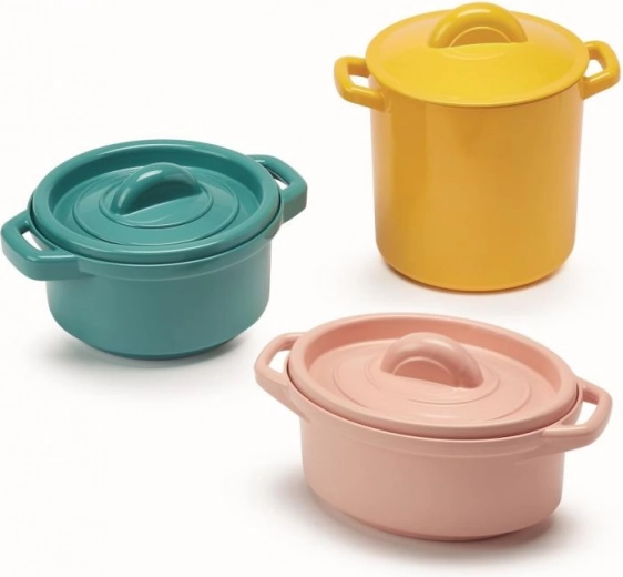 Colorful toy cookware
