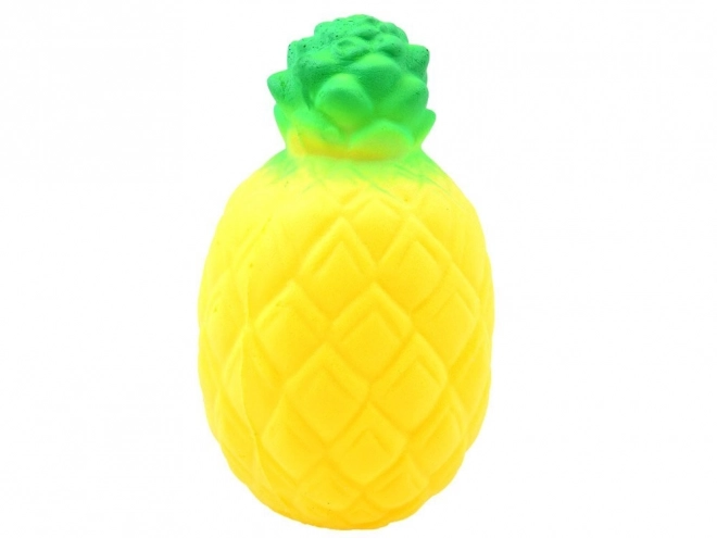 Pjenasti žuti ananas