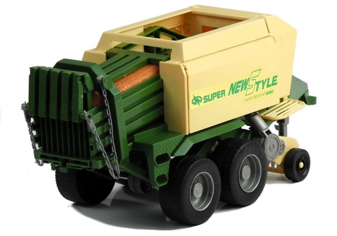 Veliki traktor s prikolicom poljoprivredni stroj 65 cm