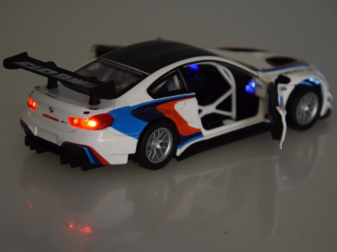 Metalni model sportskog auta BMW M6 GT3