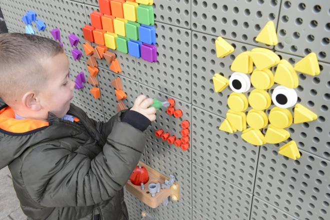 Masterkidz set alata s bušilicom i 8 elemenata za znanstveno-kreativnu ploču STEM