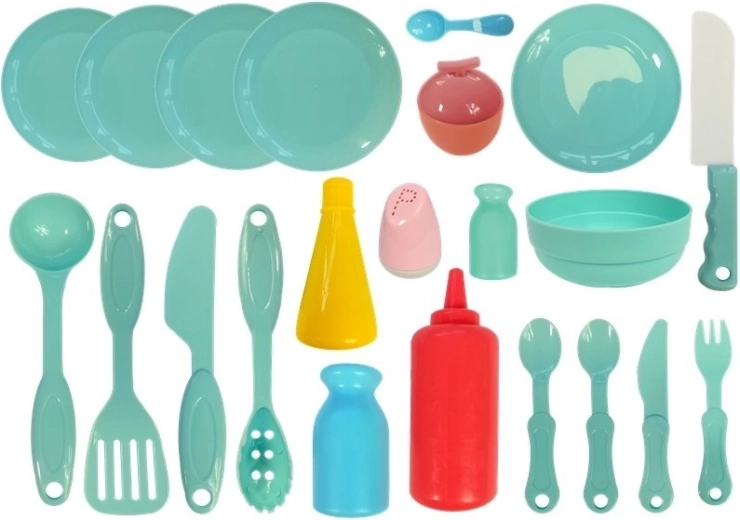 Bogat set posuđa i servisa