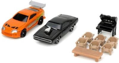 Dva metalna nano autića