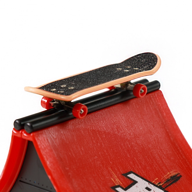 Skatepark - rampa za skateboard/fingerboard na vijak