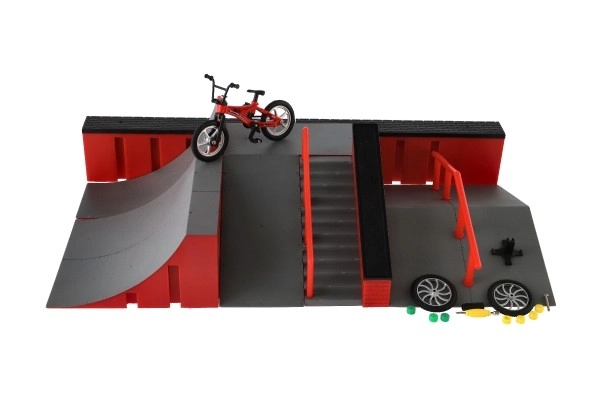 Skatepark - rampe, prsteni bicikl i skateboard