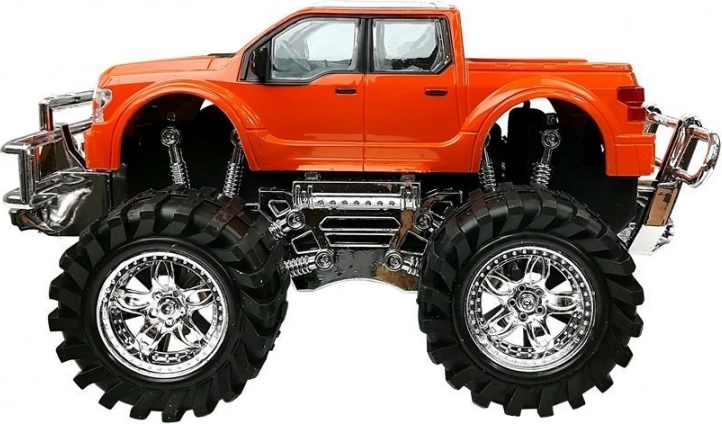 Terenski monster truck s golemim kotačima