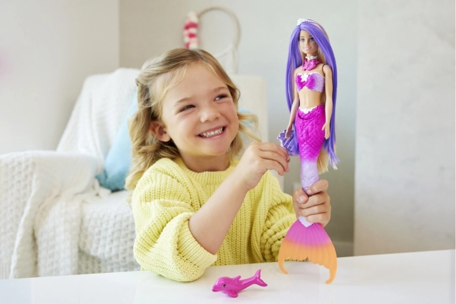 Barbie sirena Malibu mijenja boju