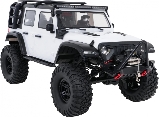 Realističan off-road dizajn i LED svjetla
