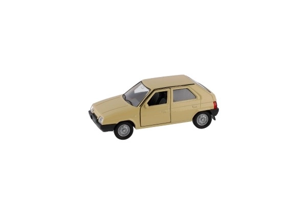 Auto Welly Škoda Favorit metal/plast 11cm 1:34 s mogućnošću slobodnog pokreta, dostupne 4 boje u kutiji 15x7x7cm