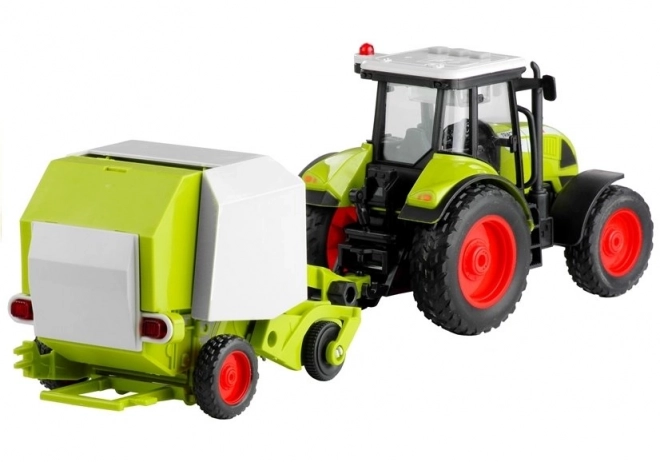 Traktor s lisom za bale