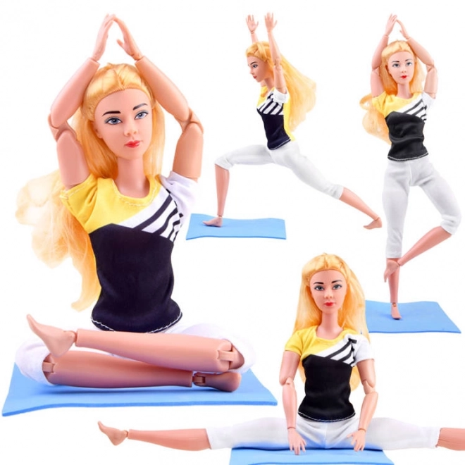 Gimnastička lutka koja vježba jogu i fitness