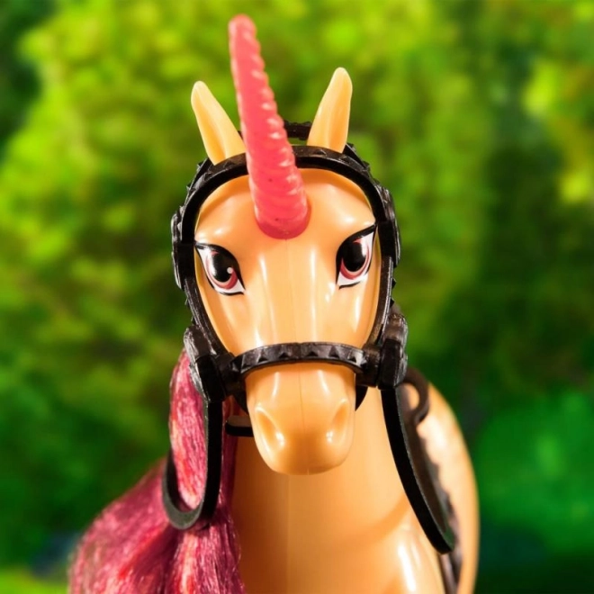 Češljajući jednorog Cinder iz Unicorn Akademije