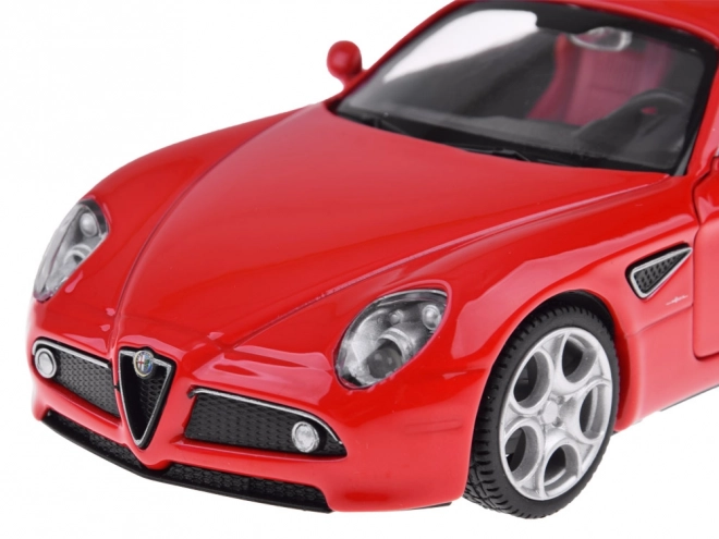 Metalni model automobila Alfa Romeo 8C Competizione skala 1:32