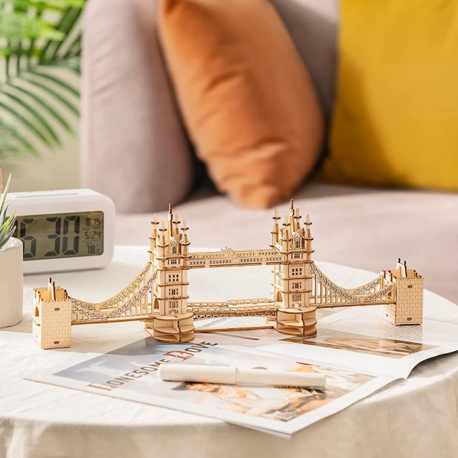 RoboTime drvene 3D puzzle most Tower Bridge svjetleći
