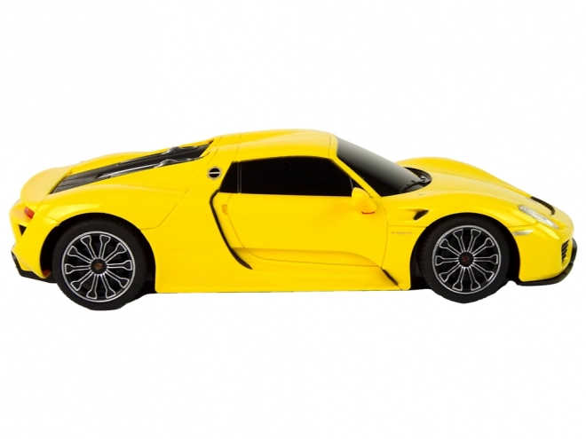 Automobil R/C Porsche 918 na daljinsko upravljanje žute boje 1:24