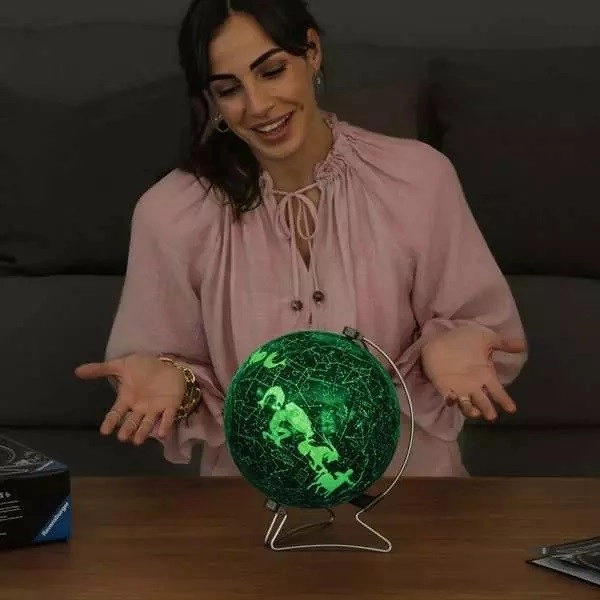 RAVENSBURGER Svjetleća puzzleball Zvjezdani globus 190 komada