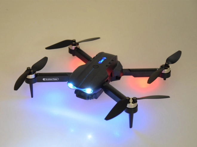 Sklopivi dron s kamerom