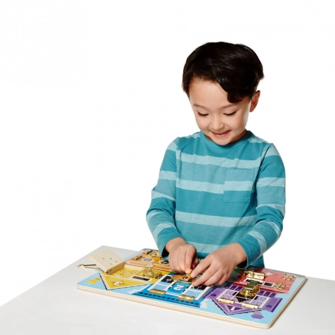 Zaključavanje i sigurnosna ploča Melissa and Doug