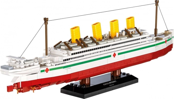 Model broda H.M.H.S. Britannic 1:700