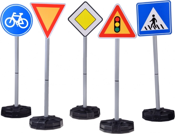 Jednostavna montaža i raznolik set od 5 znakova