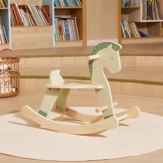 Stabilna drvena konstrukcija za sigurno ljuljanje