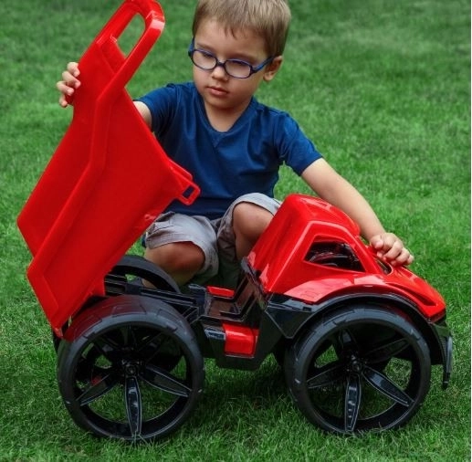 Maximus crveni kiperski kamion