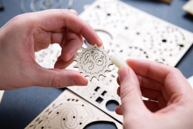 Ugears 3D drvene mehaničke slagalice Zlatna Zvrčka, Harry Potter