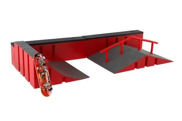 Park za skejtboarding s šarafima za prste