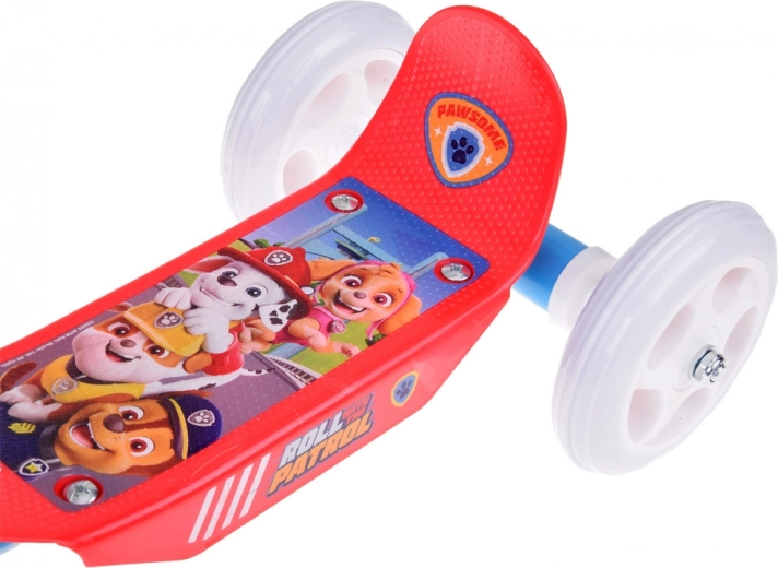 Protuklizna podloga s dvostrukim stražnjim kotačima