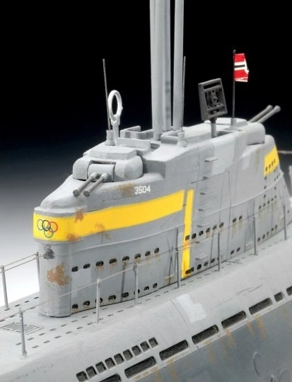 Plastični model njemačke podmornice TIP XXI 1/144