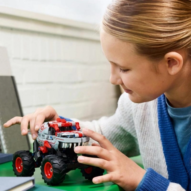 Lego Technic Monster Jam Thunderroarus s pull-back pogonom