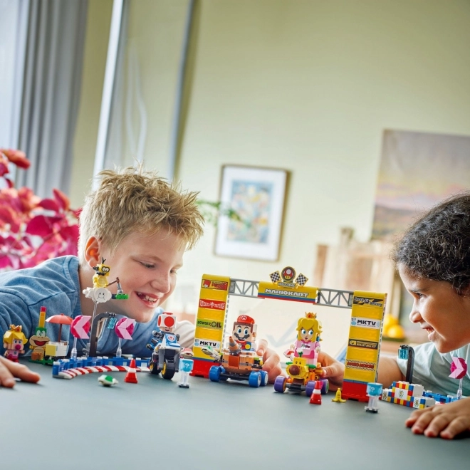 LEGO Super Mario Baby Peach i Grand Prix set