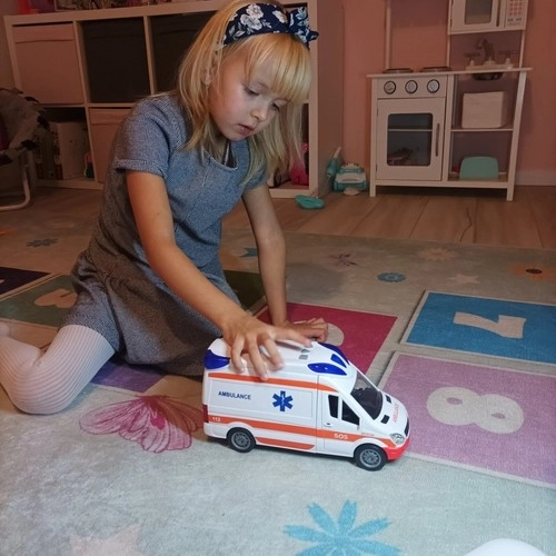 Dječja ambulantna kola s nosilom i svjetlosnim signalima